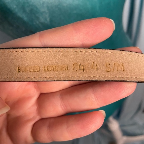 Vintage navy leather belt with cool buckle - Picture 4 of 5